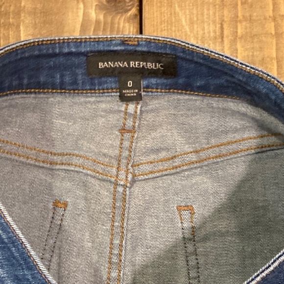 Banana Republic Denim Skirt size 0 - Picture 2 of 6
